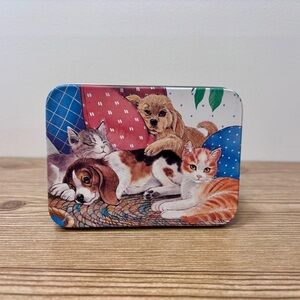 Best Friends J.SN.Y. Puppies & Kittens Tin With Note Paper